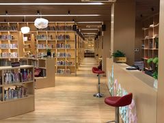 -漕河泾街道图书馆(漕河泾社区文化活动中心店)