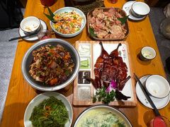 -老滇山寨•云南特色菜•地方菜•民族风情歌舞表演(金碧店)