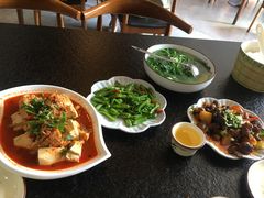 黄焖鸡-海韵人家.海景花园经典云南菜(双廊店)