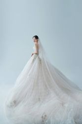 -MISS MIA 婚纱品牌馆