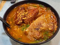 冬阴功鸡翼猪扒米粉-华嫂冰室(尖沙咀店)