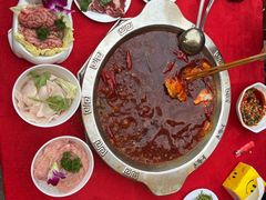 -山城年华老火锅(玉林店)