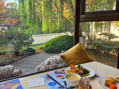 -舜耕山庄四时万和自助餐厅