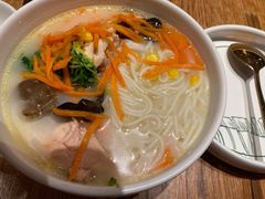 鸡汤米线-云海肴·汽锅鸡·云南菜(广安门天虹店)