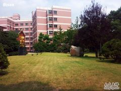 -上海市曹杨第二中学