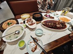 -梅利汴京烤鸭•开封豫菜地标店(东大街店)