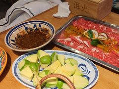 -洱火云南酸菜牛肉火锅(石景山当代商城店)