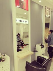 -DL HAIR SALON
