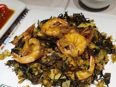 普洱茶香酥虾-云海肴·汽锅鸡·云南菜(高德置地店)
