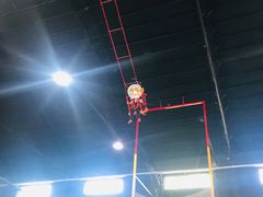-嘿哟动霸CHUA·新潮玩运动娱乐中心·蹦床滑冰团建乐园