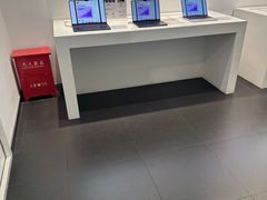-Apple授权专营店(宝山万达店)