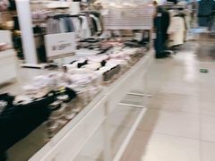 -鸿通城购物中心