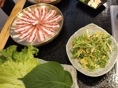 -臻牛烤肉