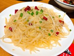 -人民公社·剁椒鱼头(平湖吾悦广场店)