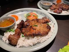 -大头虾越式风味餐厅(光明广场店)