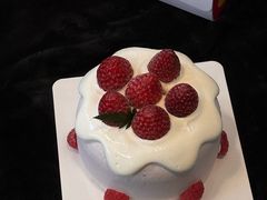 -花花卷卷·鲜食蛋糕(静安久光百货店)