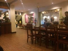 -Neary Khmer Restaurant