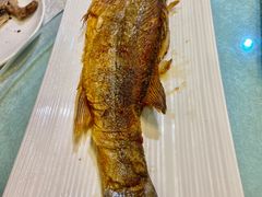 砂锅焗黄花鱼（大）-食家鸽园