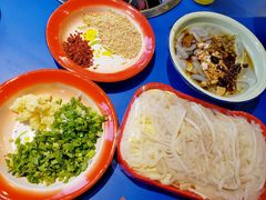-马路边边串串香(北苑旗舰店)