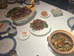 -八府香鸭·啫啫煲(华山路店)