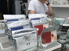 -UNI UNI(环亚凯瑟琳店)