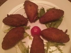 -SISTERS BAR RESTAURANT川意酒馆(嘉善老市H楼店)