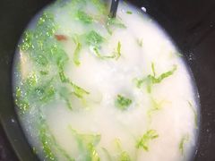 -海大大蒸汽海鲜餐厅·粤菜·特色小炒(欢乐颂店)