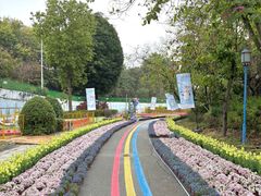 -南宁市凤岭儿童公园