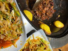 -万里闯关东铁锅炖菜馆(高新旗舰店)