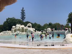 -太阳岛沙滩泳场水上乐园