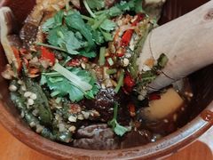 -老滇山寨•云南特色菜•地方菜•民族风情歌舞表演(金碧店)