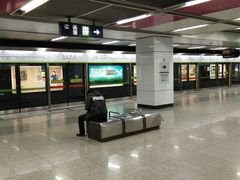 -白石桥南(地铁站)
