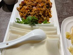 博饼羊肉卷-贯贯吉·清真餐厅(浙江中路店)