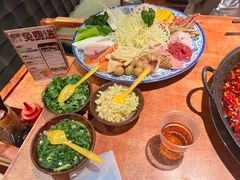 -周小明火锅(黑金冠社区店)