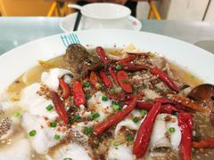 -姚姚酸菜鱼·金戈戈香港豉油鸡(喜荟城联名店)