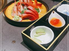 -铭牛烧肉·和牛海鲜自助(高新月牙湖店)