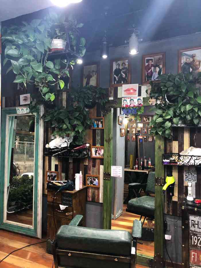 雨田造型-"【项目】剪发服务态度好,环境优美复古风."-大众点评移动版