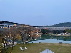 -上海佘山世茂艾美酒店