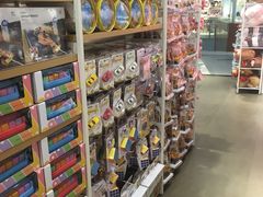 -名创优品(海珠乐峰广场店)