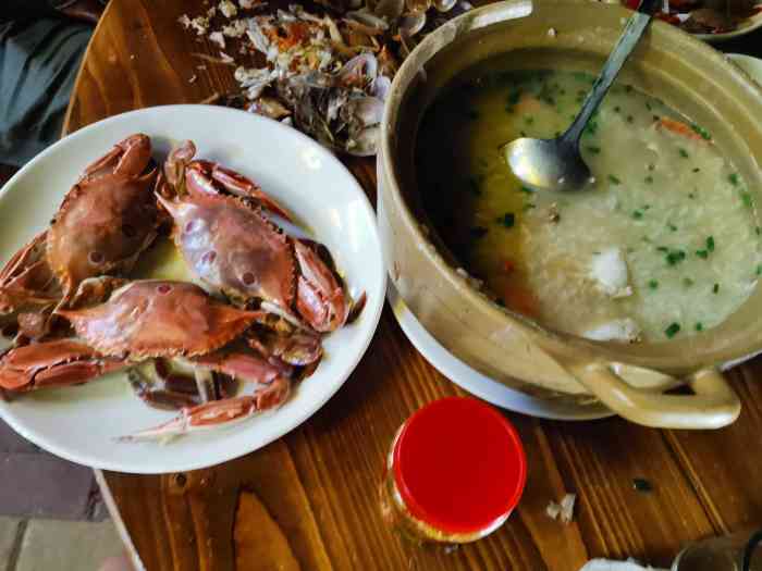 石梅湾佳顺海鲜坊"在石梅湾溜达结束后,想在附近找点好吃的.