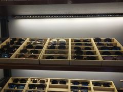 -肆兮眼镜·蔡司·徕卡战略合作店(大坪店)