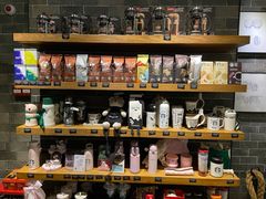 零售区-星巴克(广州动漫星城东区店)