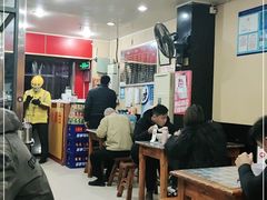 大堂-潘国仙耳光馄饨(黄家阙路店)