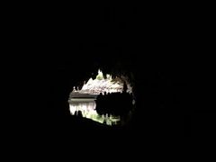 -怀托摩萤火虫洞