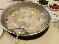 榴莲鸡窝-一席地·本地鸡窝·杭帮鸡火锅(萧山银隆百货店)