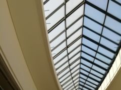 -上海滴水湖皇冠假日酒店