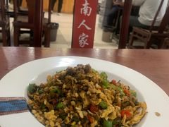 -湖南人家湘菜馆(镇江路店)