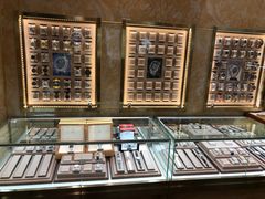 -亨得利名表服务中心(上海湾店)