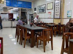 大堂-胡家包子·清真(大众巷店)