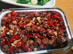 火焰岩烧辣子鸡-隔壁老王·家常云南菜(花巷店)